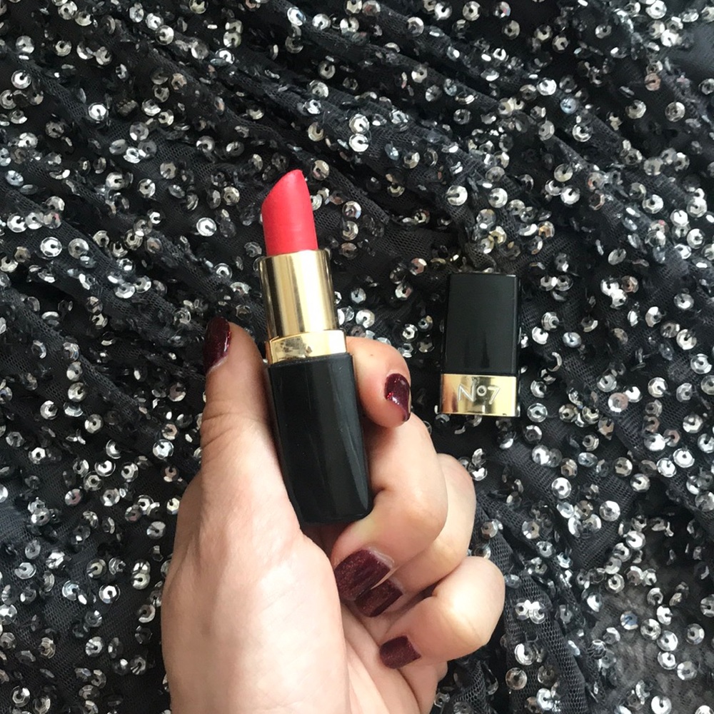 CHANEL extra say lipstick